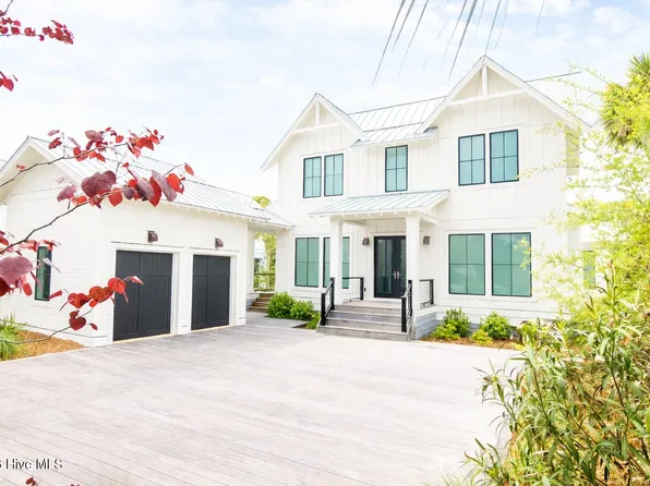 196 Portsmouth Way, Bald Head Island, NC 28461