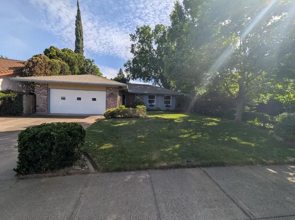 10000 El Chorlito Dr, Rancho Cordova, CA 95670