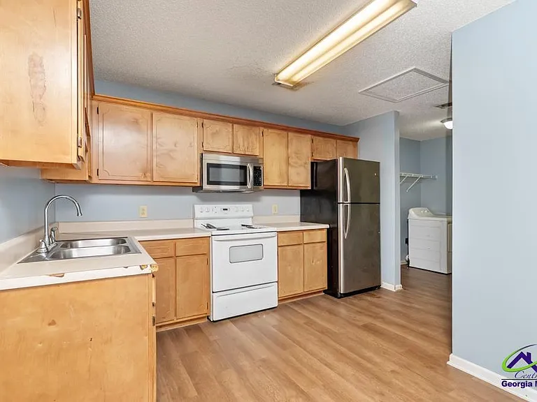203 Brooks Blvd — Photo 6