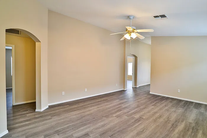 3 bed, 2.0 bath, 1300 sqft, $1,950 — Photo 2