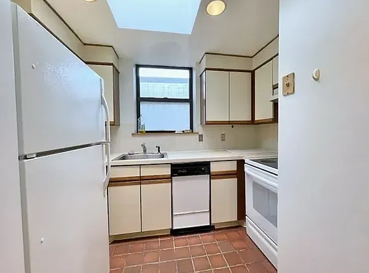 102 Gainsborough St #406B — Photo 5