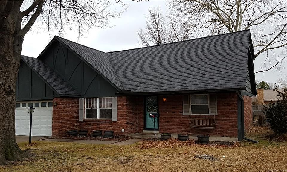 1st image of 10637 E 18th Pl