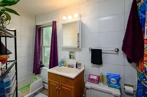 18 Griffin St #1 — Photo 9