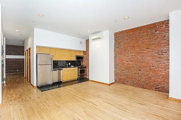 Rented by Sapo Group | media 28