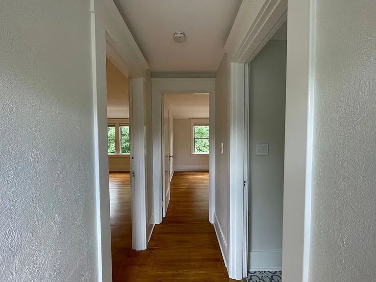 2409 NW Raleigh St — Photo 25