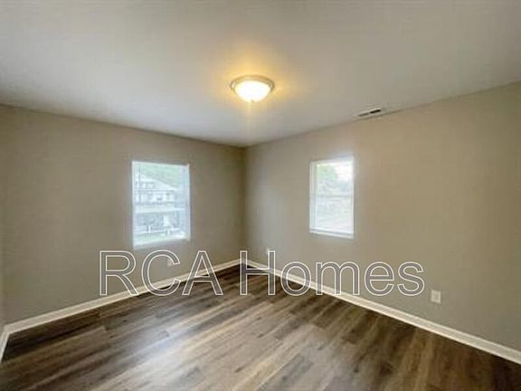 5th image of 62 N Sherman Dr