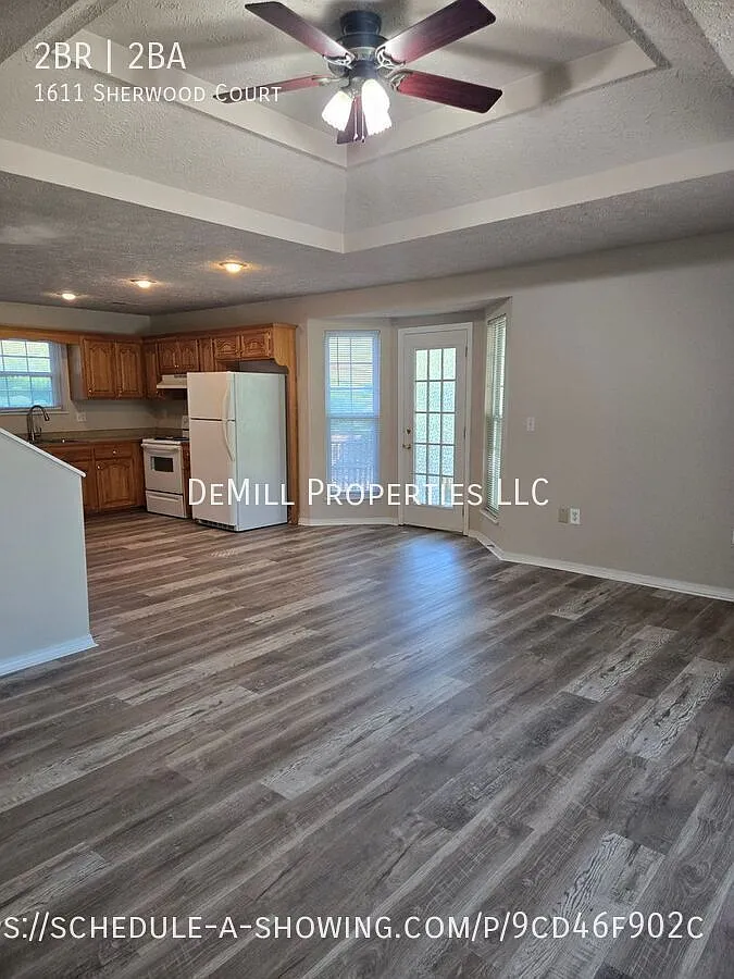 Building Photo - 1611 Sherwood Ct
