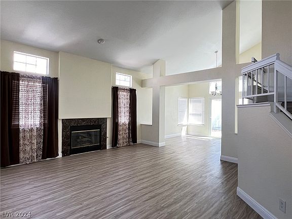 5th image of 8245 Lauderdale Ct
