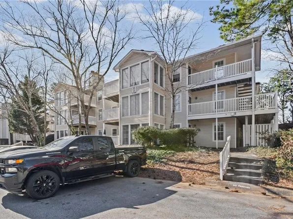 1701 Augusta Dr SE, Marietta, GA 30067