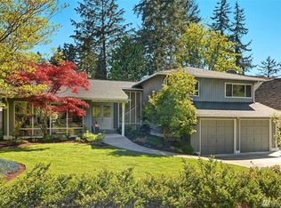 8415 SE 35th St, Mercer Island, WA 98040