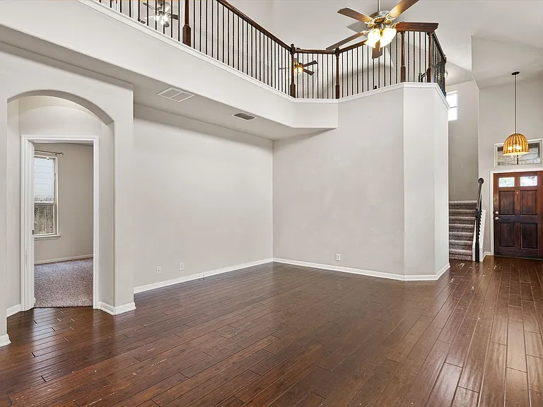 7337 Menchaca Rd #29 — Photo 4