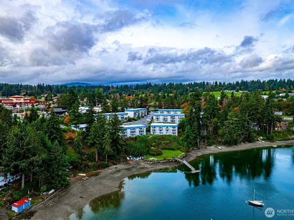 924 Shorewood Drive #B16, Bremerton, WA 98312