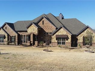 10317 Los Rios Dr, Fort Worth, TX 76179