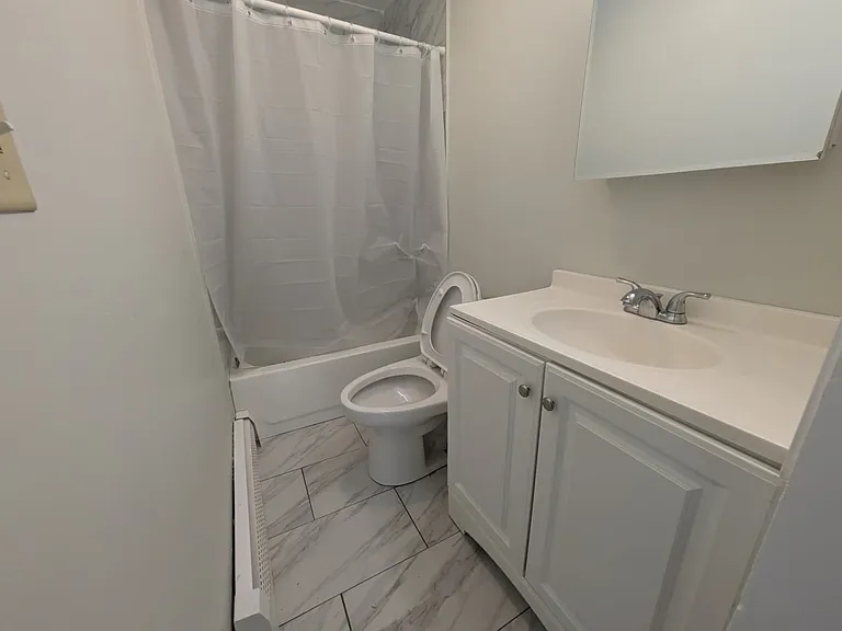 131 Clay St #2 — Photo 5