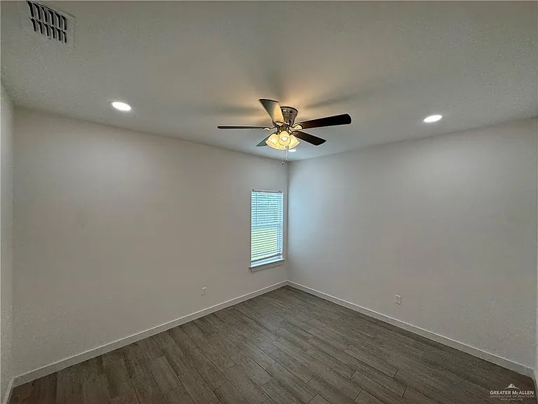 1306 W Platinum Dr #4 — Photo 8