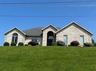 514 Rolling Hills Dr, Lavalette, WV 25535