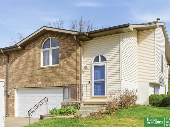 15522 Burdette St, Omaha, NE 68116