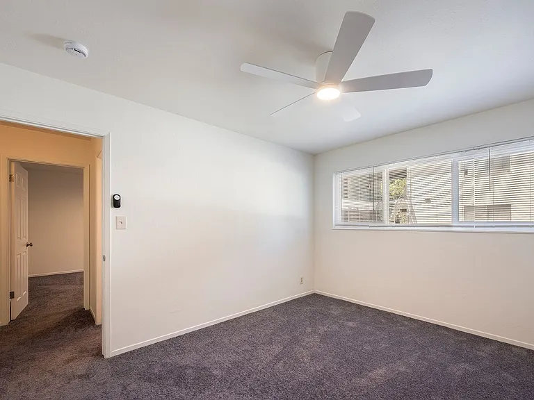 1372 Creekside — Photo 14