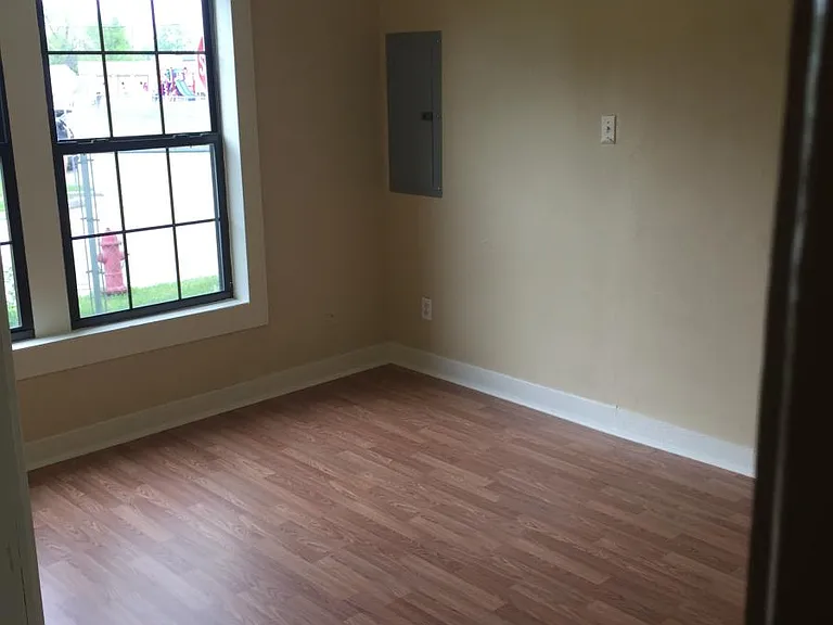 205 N 4th St — Photo 5