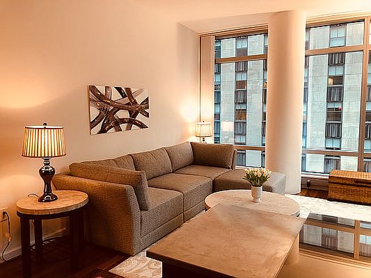 1st image of 18 W 48th St APT 14B
