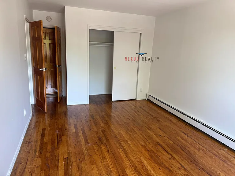 25-12 Parsons Blvd #3 — Photo 4