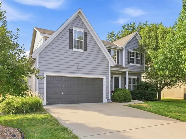 17517 W 160th Ter, Olathe, KS 66062