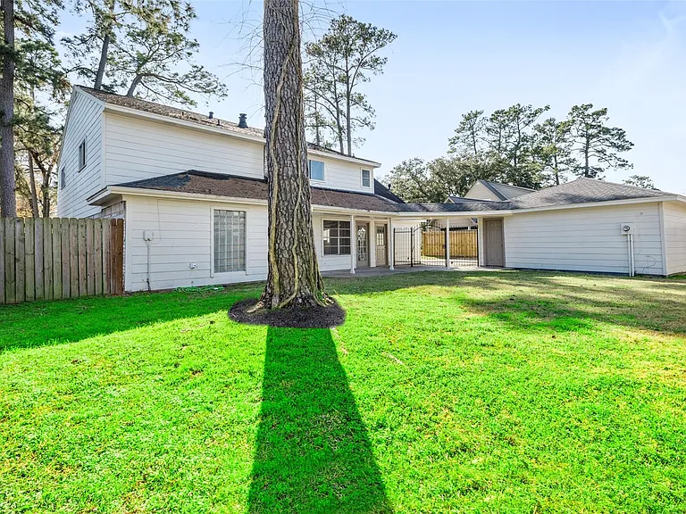 4106 Cypress Hill Dr — Photo 43