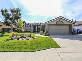 2572 Mesa Ave, Clovis, CA 93611