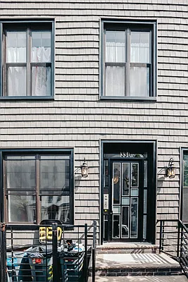 Rented by Nooklyn NYC LLC | media 34