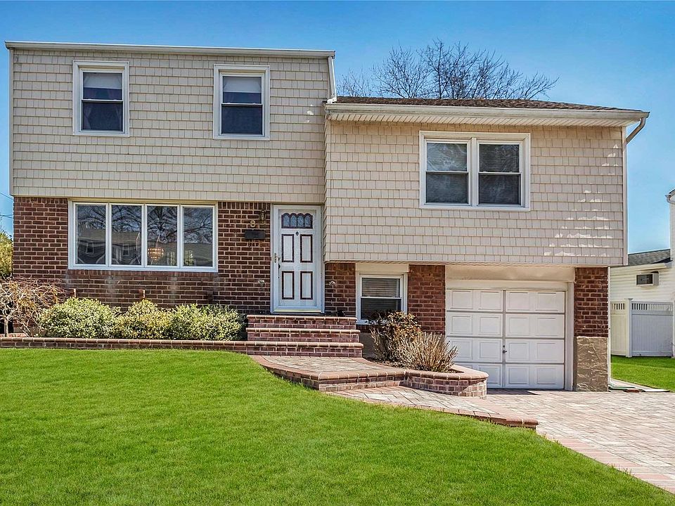 1st image of 8 Pearl Drive
