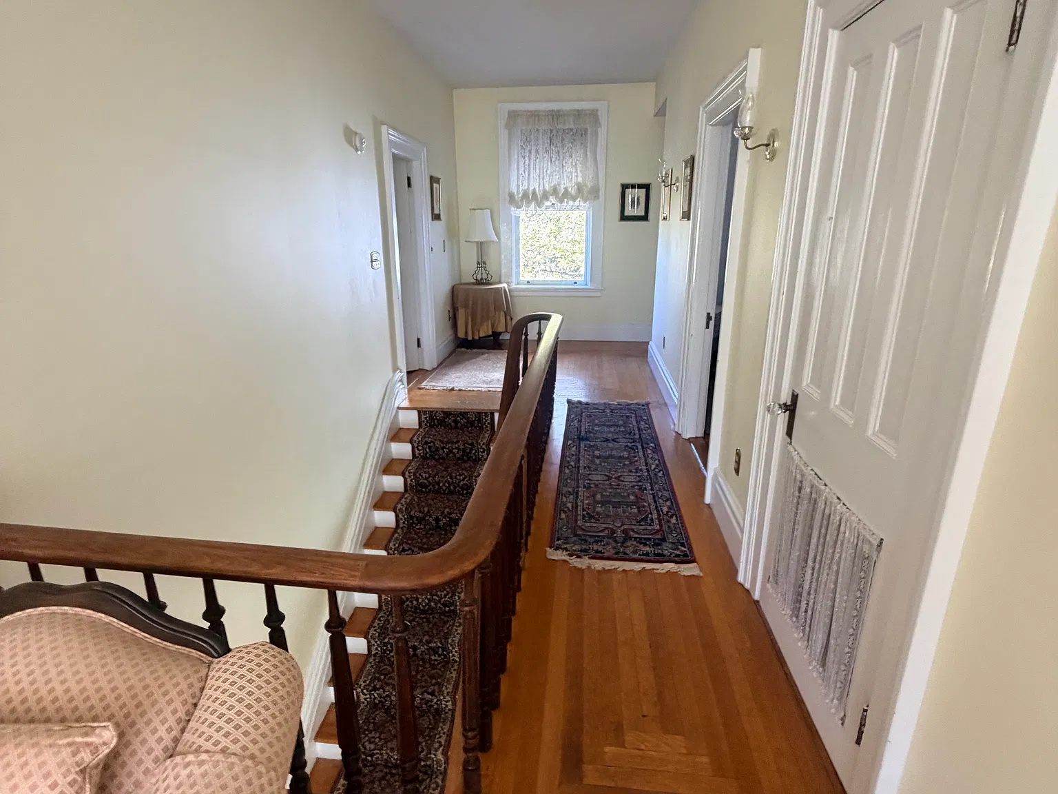 5 bed, 2.5 bath, 2500 sqft, $4,800 — Photo 4
