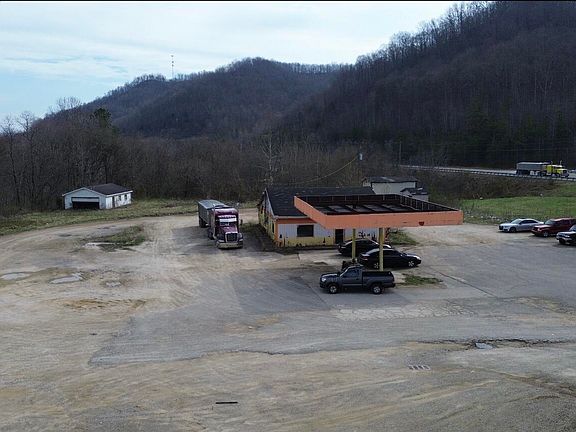 5th image of 9015 E State Highway 10