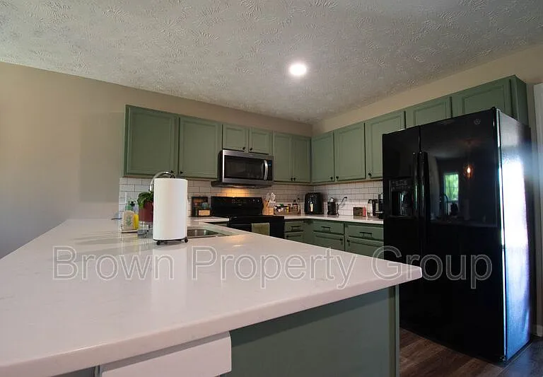 4918 Yorkchester Dr — Photo 27
