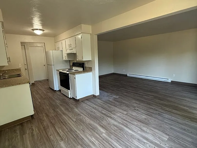Chandele Apartments — Photo 7