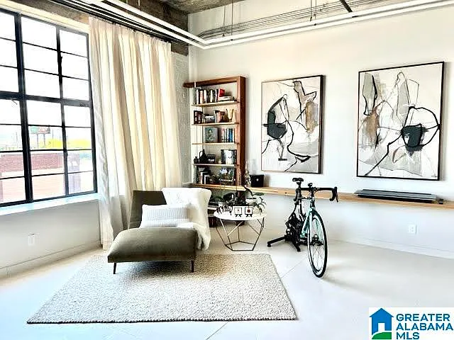 2329 1st Ave N #403 — Photo 17