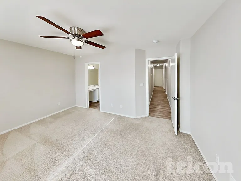 7833 Flagler St — Photo 6