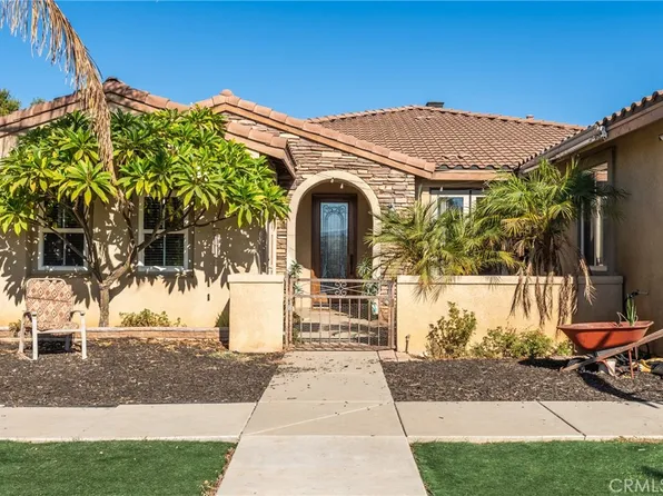 16948 Edge Gate Dr, Riverside, CA 92504