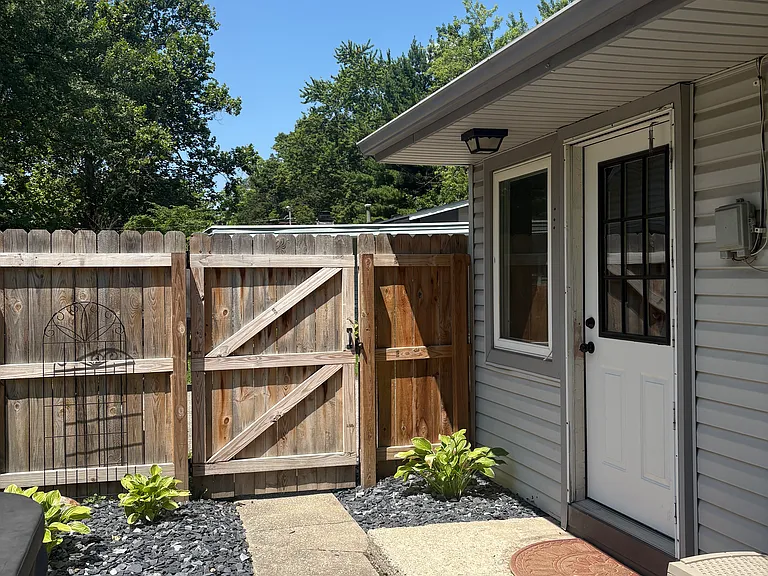 5003 Northfield Dr — Photo 12