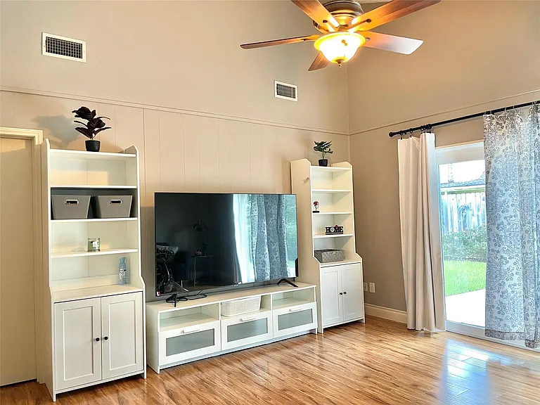 3023 Sam Houston Dr — Photo 14