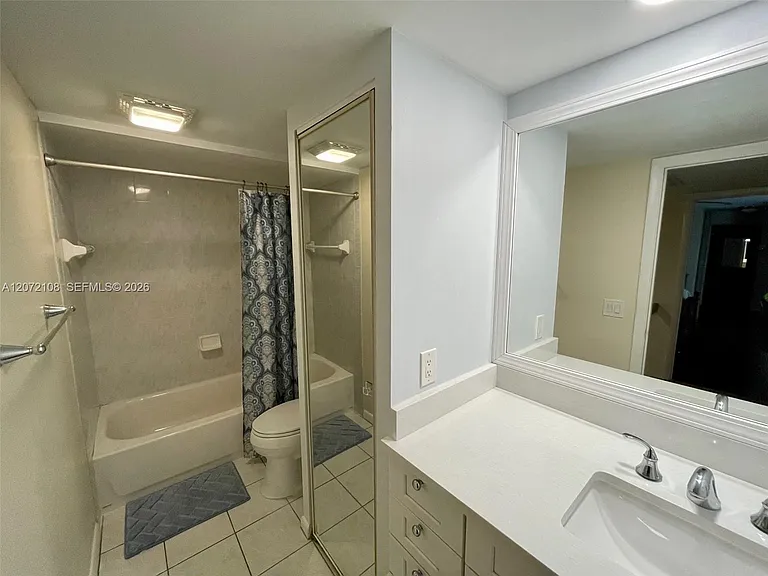 1132 11th Ter #1132 — Photo 15