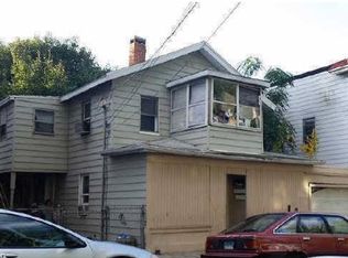 94 Hawkins St, Derby, CT 06418