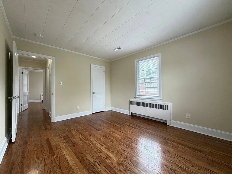 452 Parkview Dr #C — Photo 8