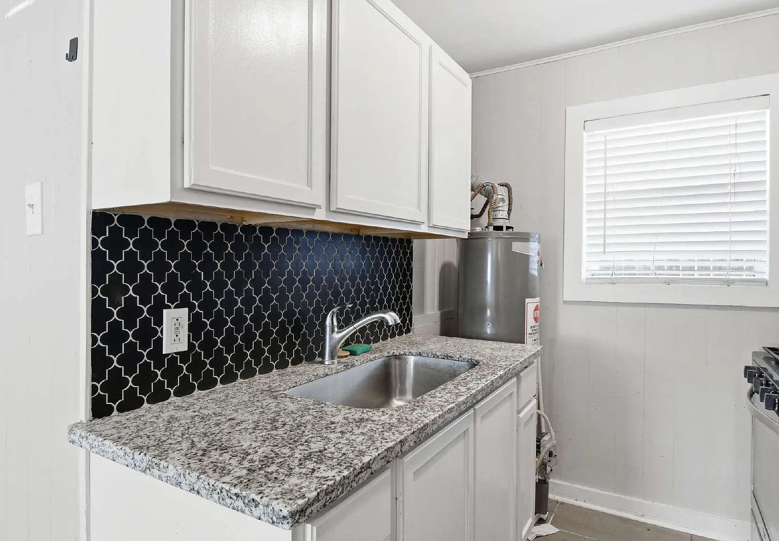 2 bed, 1.0 bath, 611 sqft, $850 — Photo 4