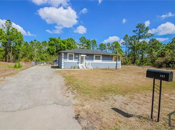203 E 11th St, Lehigh Acres, FL 33972