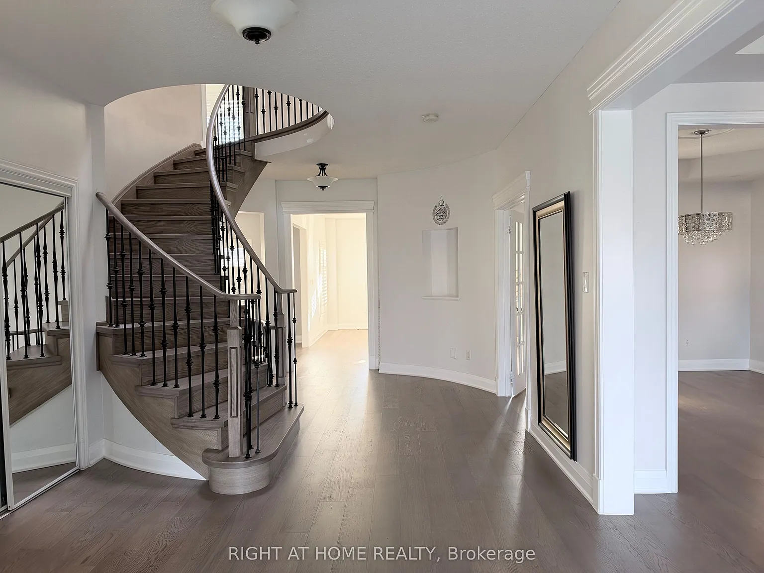 4 bed, $4,400 — Photo 4