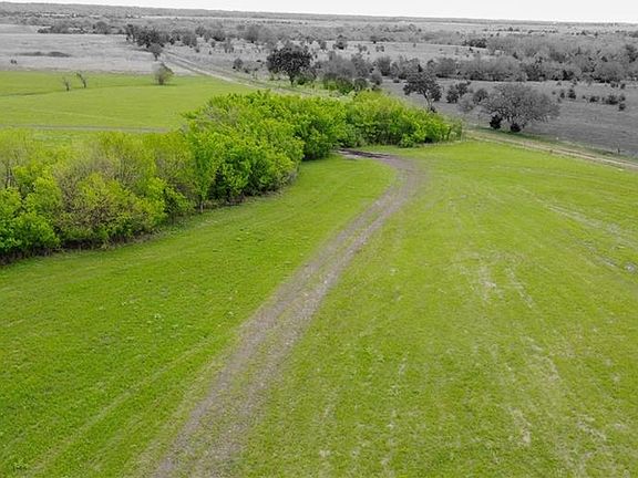 2nd image of 22285 NW 1400th Rd