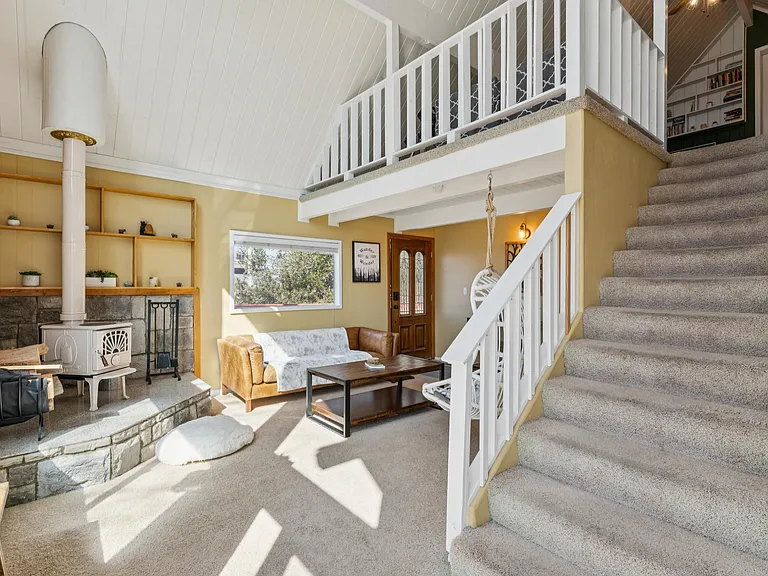 1171 N Grass Valley Rd — Photo 28