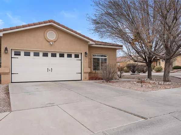 5528 Carefree Ave NW, Albuquerque, NM 87120