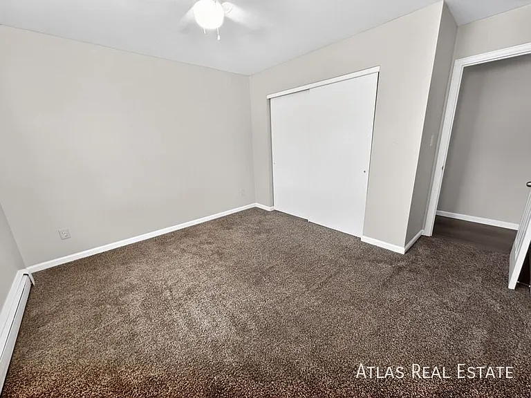 4357 N Chestnut St #202 — Photo 14
