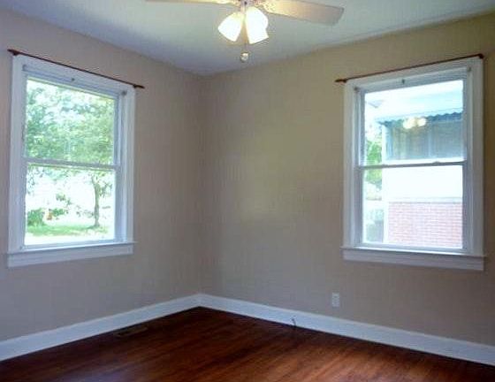 4th image of 2503 Woodview Dr